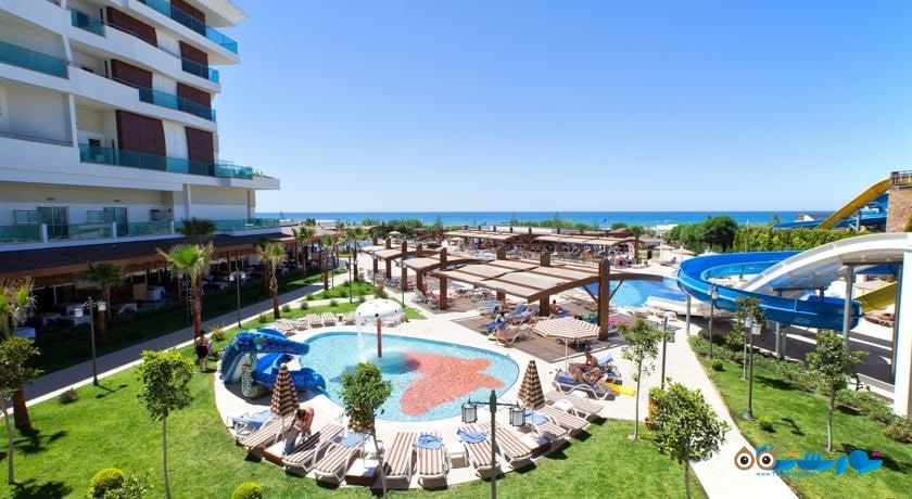 نمای کلی محوطه هتل آدالیا اوشن